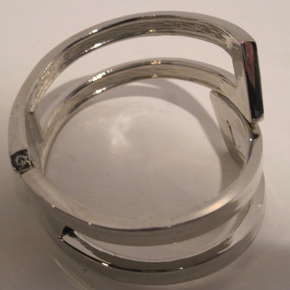 Faux Polished Silver Abstract Bangle Spring Hinge Bracelet Modern Twist Cuff - Picture 13 of 15